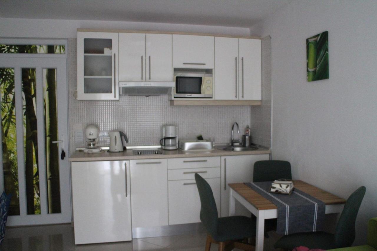 Bamboo Wellness Apartment Siófok Eksteriør billede