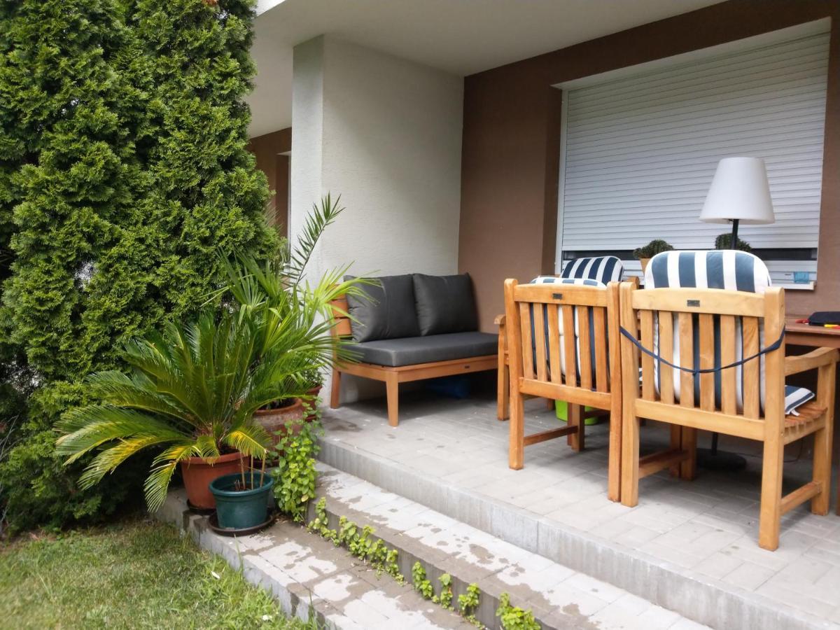Bamboo Wellness Apartment Siófok Eksteriør billede
