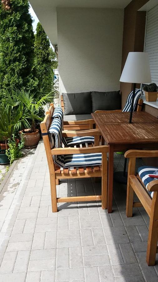 Bamboo Wellness Apartment Siófok Eksteriør billede