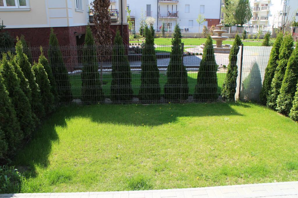 Bamboo Wellness Apartment Siófok Eksteriør billede
