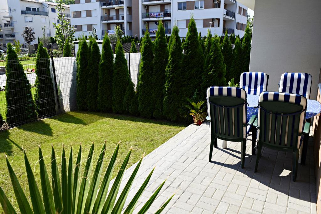 Bamboo Wellness Apartment Siófok Eksteriør billede
