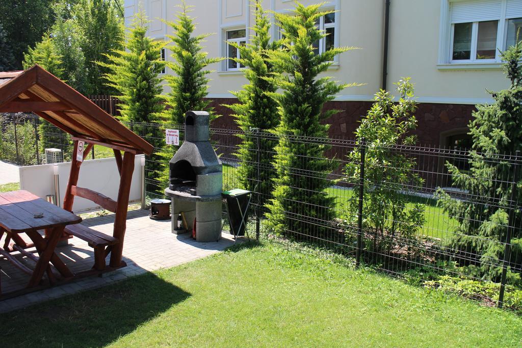 Bamboo Wellness Apartment Siófok Eksteriør billede