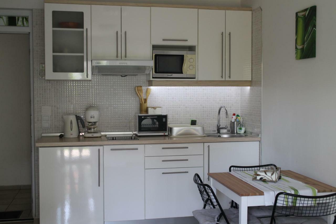 Bamboo Wellness Apartment Siófok Eksteriør billede