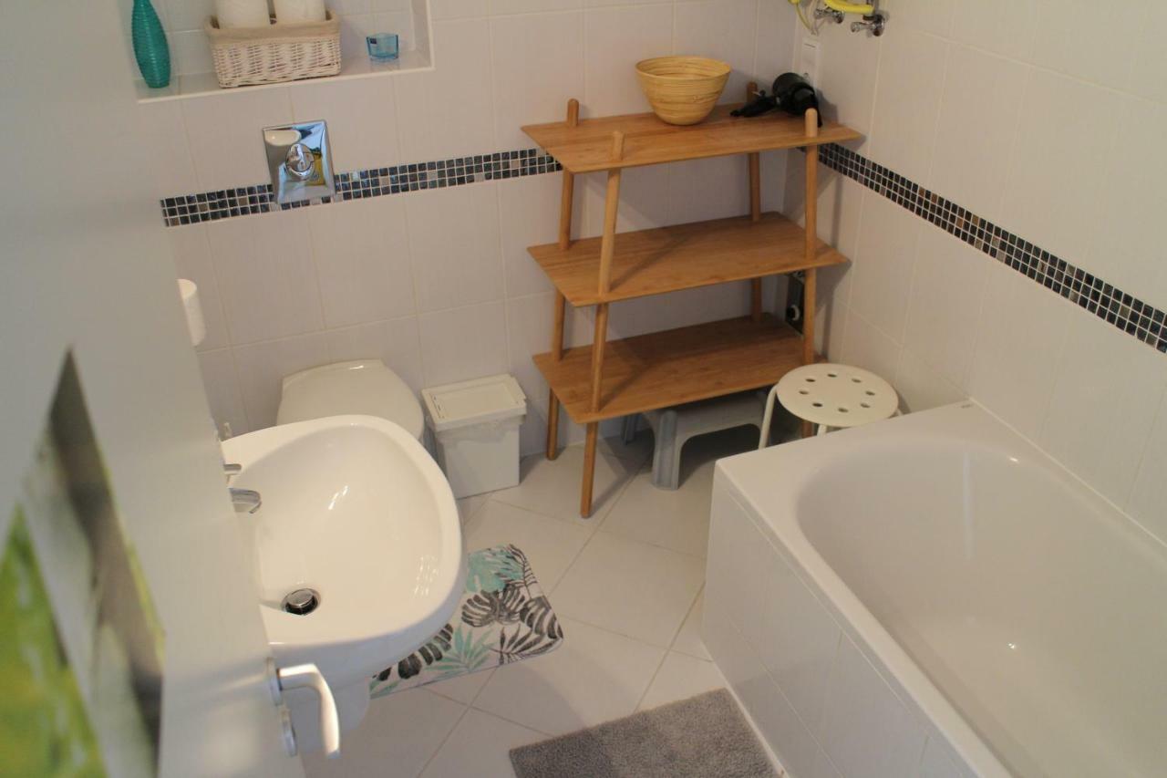 Bamboo Wellness Apartment Siófok Eksteriør billede